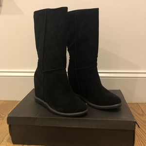 Mark & Maddux Wedge Boots Black